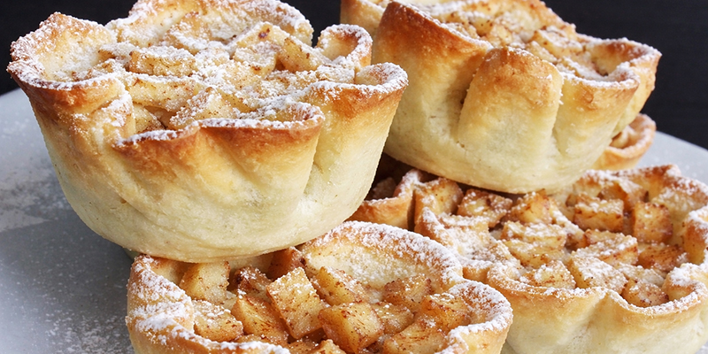 Корзинки с яблоками